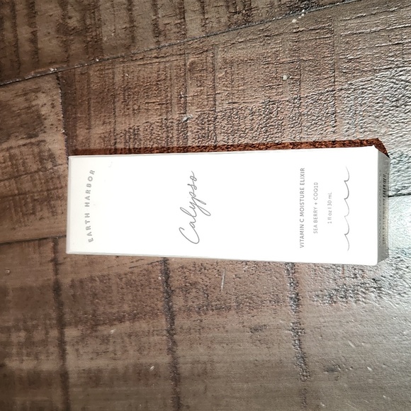 🆕️Earth Harbor Calypso Vitamin C Moisture Elixir - Picture 3 of 5